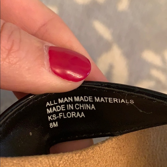 sandals - Picture 4 of 4